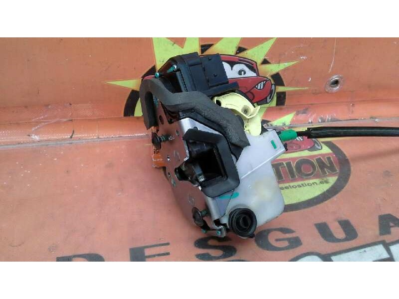 Recambio de cerradura puerta trasera izquierda para chevrolet cruze referencia OEM IAM   
