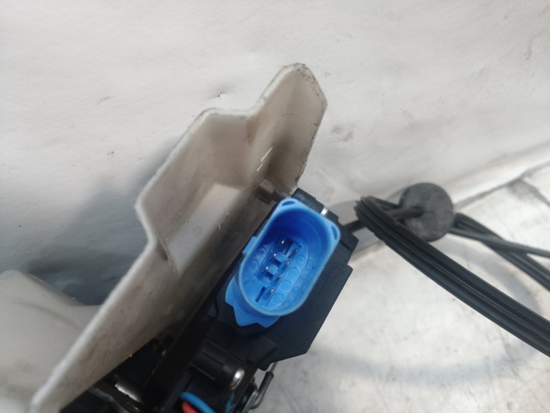 Recambio de cerradura puerta trasera derecha para volkswagen touran (1t1) conceptline referencia OEM IAM 7L0839016D 7L0839016D 7