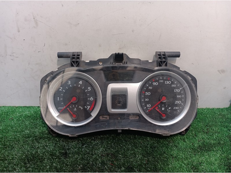 Recambio de cuadro instrumentos para renault clio iii 1.2 16v referencia OEM IAM 8200715181M 8200715181M 8200715181