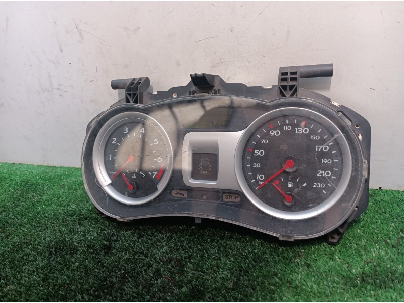 Recambio de cuadro instrumentos para renault clio iii 1.2 16v referencia OEM IAM 8200715181M 8200715181M 8200715181