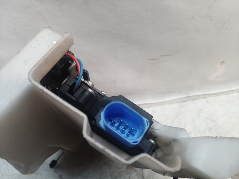 Recambio de cerradura puerta trasera izquierda para volkswagen touran (1t1) conceptline referencia OEM IAM 7L0839015D 7L0839015D