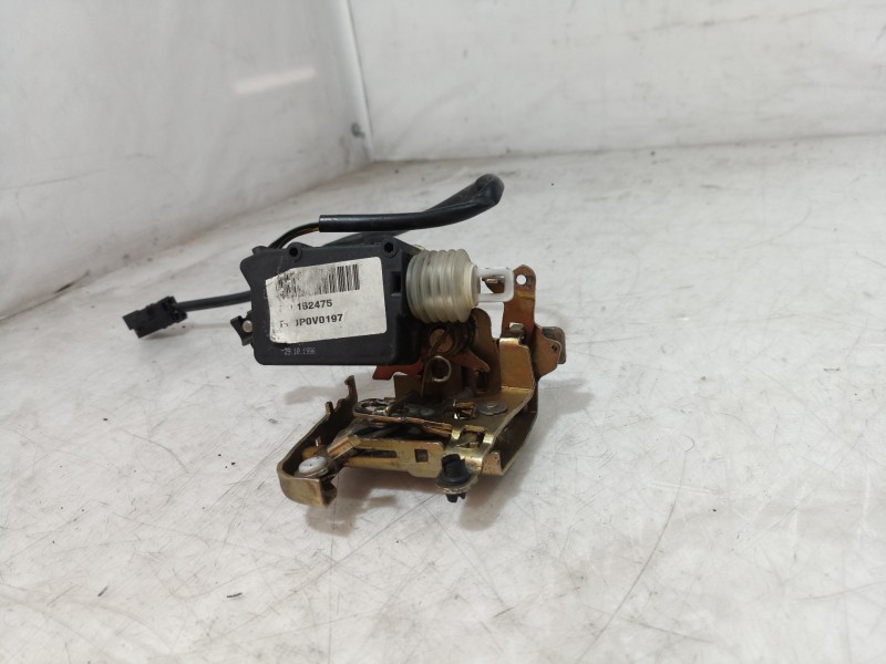 Recambio de cerradura puerta delantera izquierda para volvo serie 940 berlina/familiar 2.3 gle berlina referencia OEM IAM   