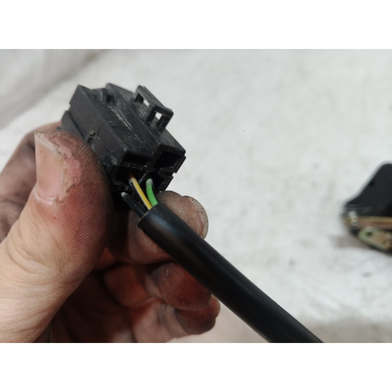 Recambio de cerradura puerta delantera izquierda para volvo serie 940 berlina/familiar 2.3 gle berlina referencia OEM IAM   