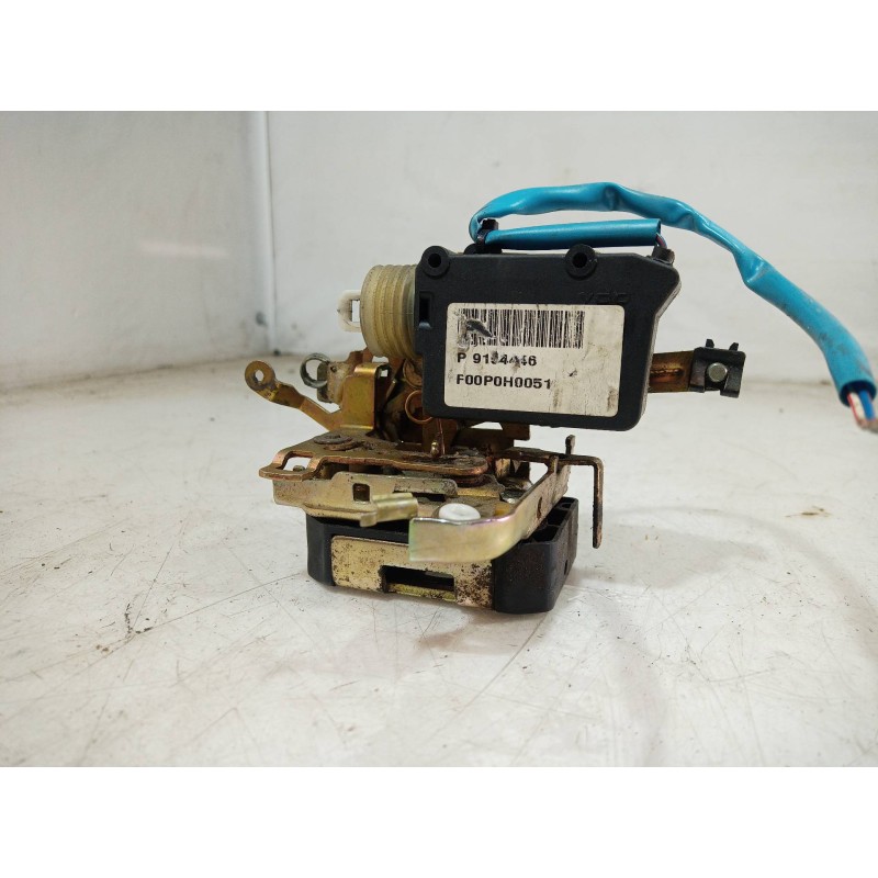 Recambio de cerradura puerta trasera derecha para volvo serie 940 berlina/familiar 2.3 gle berlina referencia OEM IAM 9127554 91