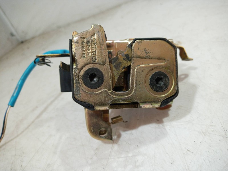 Recambio de cerradura puerta trasera derecha para volvo serie 940 berlina/familiar 2.3 gle berlina referencia OEM IAM 9127554 91