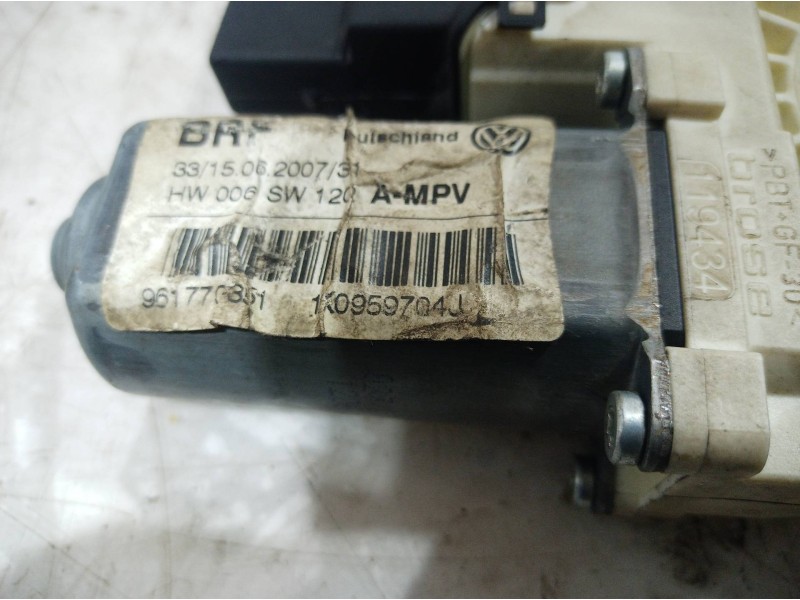 Recambio de motor elevalunas trasero derecho para volkswagen touran (1t1) conceptline referencia OEM IAM 1K0959704 1K0959704 1K0