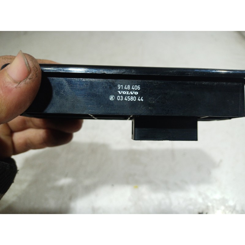 Recambio de mando elevalunas delantero derecho para volvo serie 940 berlina/familiar 2.3 gle berlina referencia OEM IAM 9148406 