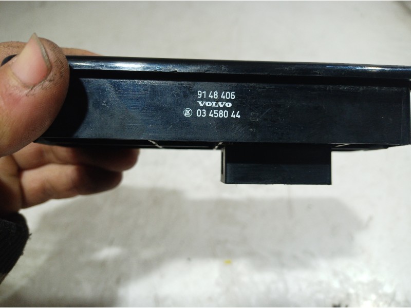 Recambio de mando elevalunas delantero derecho para volvo serie 940 berlina/familiar 2.3 gle berlina referencia OEM IAM 9148406 