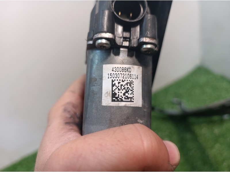 Recambio de elevalunas delantero derecho para peugeot 108 active referencia OEM IAM 430086K0 430086K0 430086K0