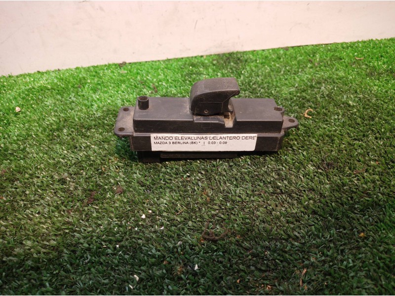 Recambio de mando elevalunas delantero derecho para mazda 3 berlina (bk) referencia OEM IAM   