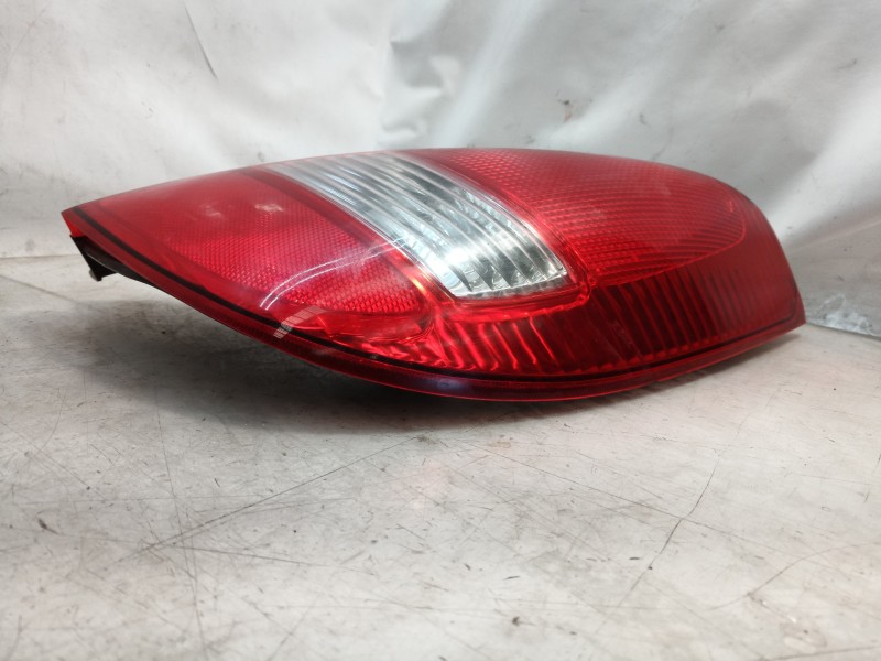 Recambio de piloto trasero derecho para suzuki liana rh (er) referencia OEM IAM P0925 P0925 P0925