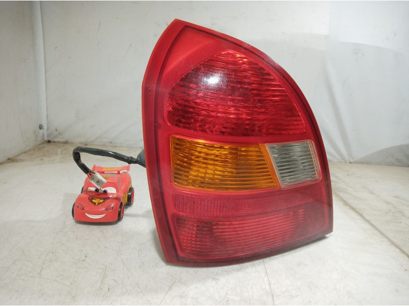 Recambio de piloto trasero izquierdo para hyundai elantra (xd) referencia OEM IAM   