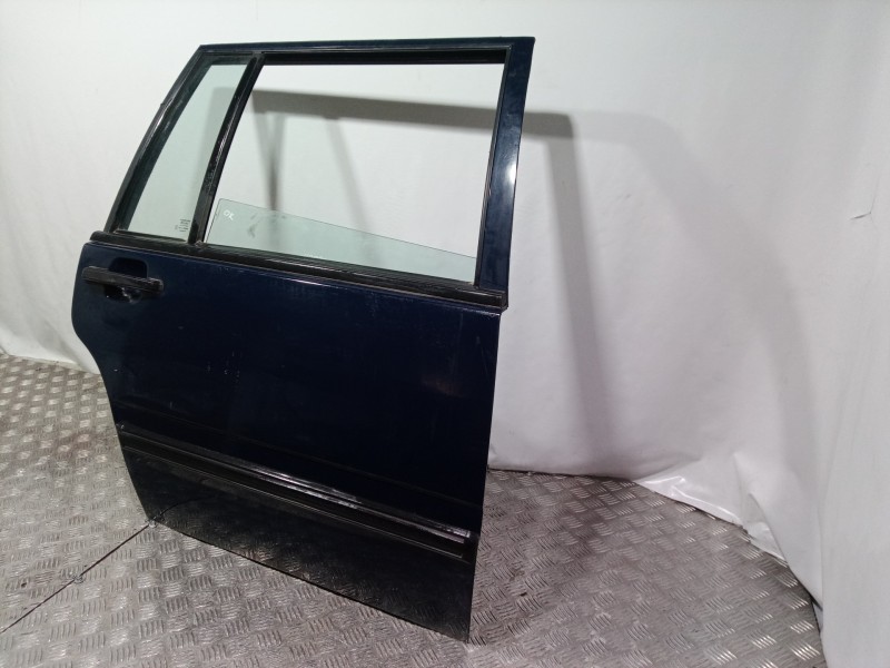 Recambio de puerta trasera derecha para volvo serie 940 berlina/familiar 2.3 gle berlina referencia OEM IAM   