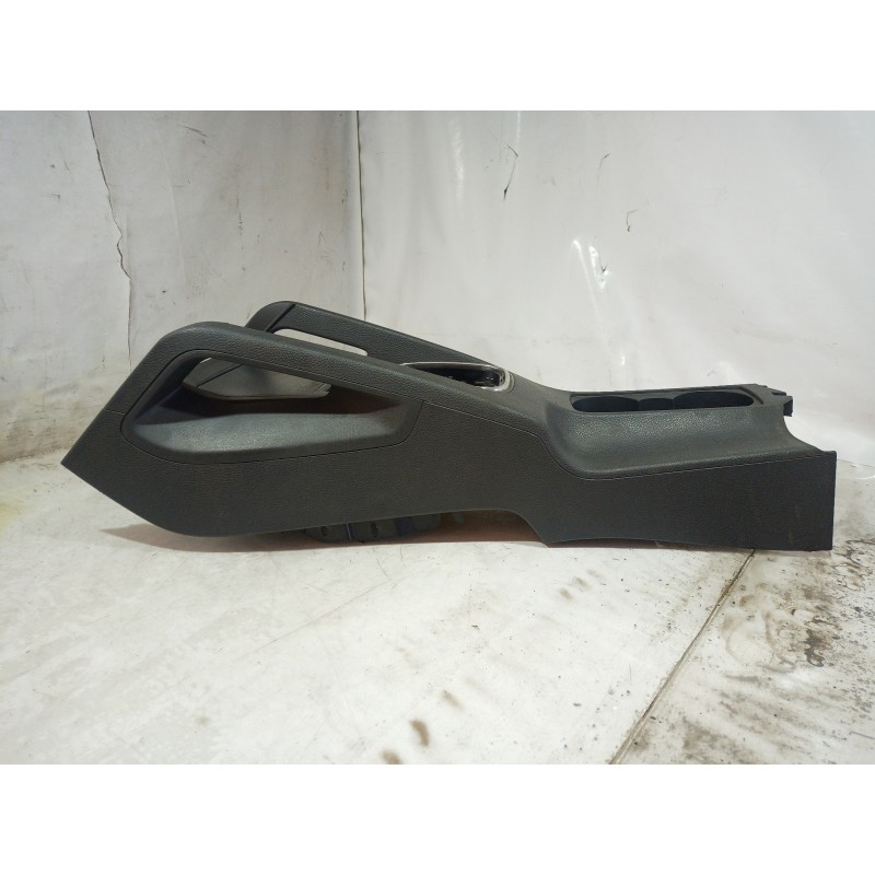 Recambio de consola central tras. para volkswagen golf v berlina (1k1) conceptline (e) referencia OEM IAM 1K0863243A 1K0863243A 