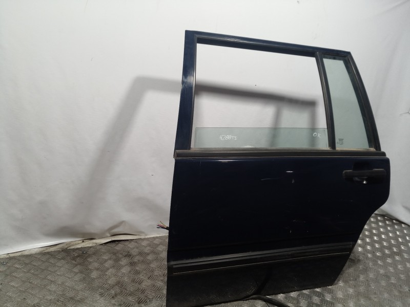 Recambio de puerta trasera izquierda para volvo serie 940 berlina/familiar 2.3 gle berlina referencia OEM IAM   