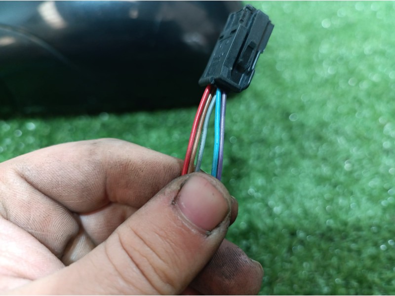 Recambio de retrovisor izquierdo para citroën c5 berlina 3.0 v6 exclusive automático referencia OEM IAM 12283310 12283310 019013