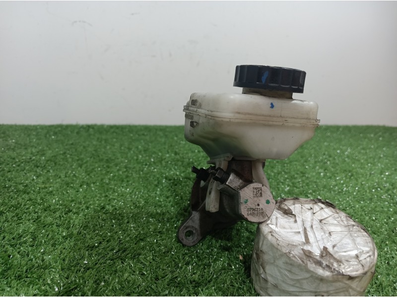 Recambio de bomba freno para peugeot 107 referencia OEM IAM 020425444 020425444 020425444