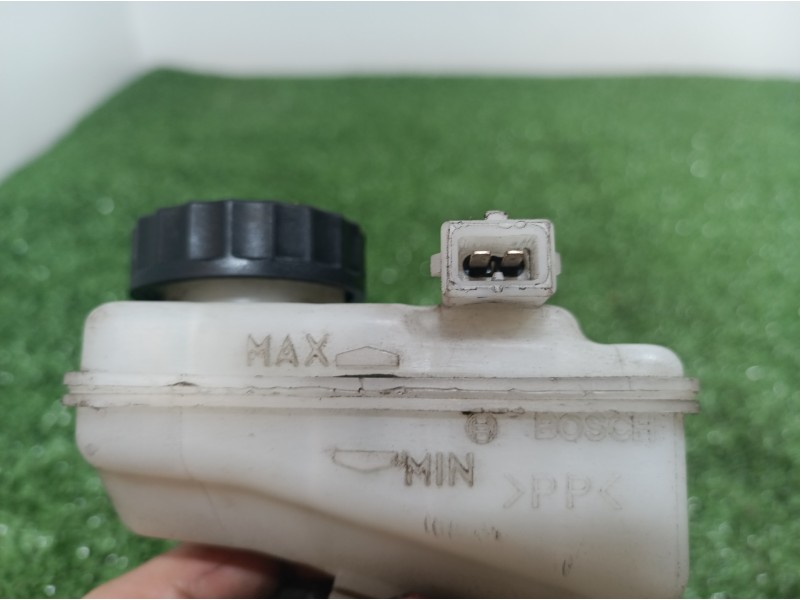 Recambio de bomba freno para peugeot 107 referencia OEM IAM 020425444 020425444 020425444