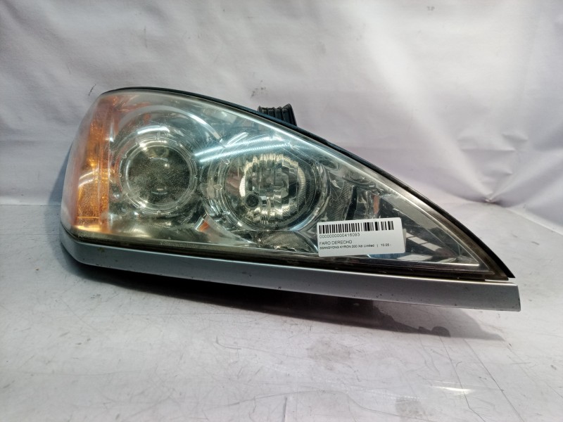 Recambio de faro derecho para ssangyong kyron 200 xdi limited referencia OEM IAM   
