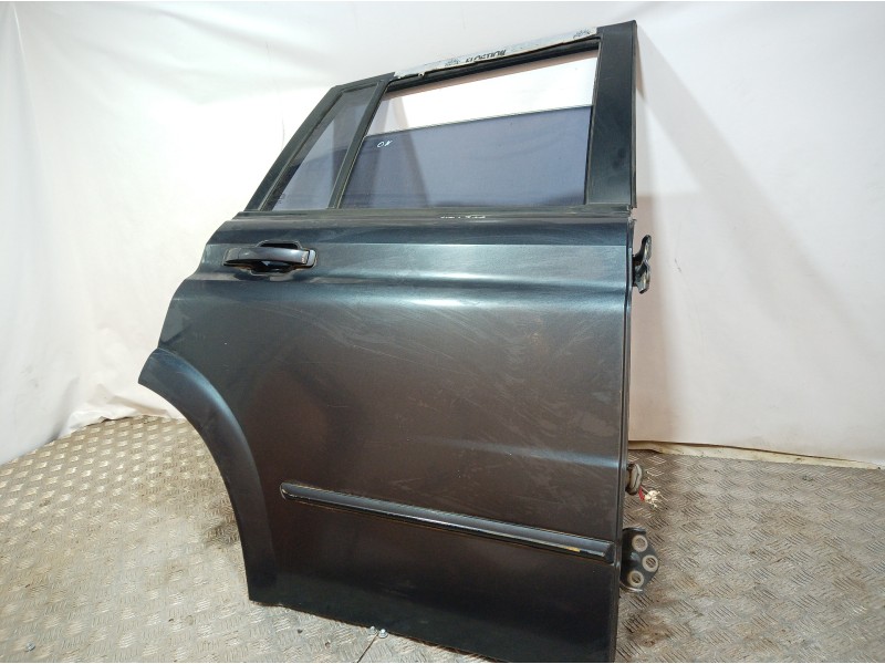 Recambio de puerta trasera derecha para ssangyong kyron 200 xdi premium 4wd referencia OEM IAM   