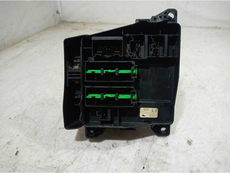 Recambio de caja reles / fusibles para mazda 626 monovolumen (gw) 2.0 exclusive (85kw) referencia OEM IAM   