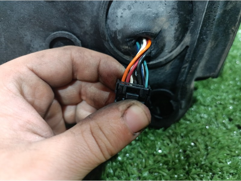 Recambio de retrovisor derecho para chrysler grand voyager limited referencia OEM IAM 04894412AD 04894412AD 04894412