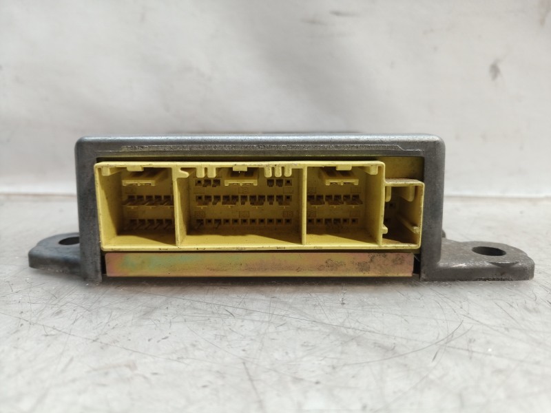 Recambio de centralita airbag para mazda 626 monovolumen (gw) 2.0 exclusive (85kw) referencia OEM IAM GG3E57K30 GG3E57K30 GG3E57