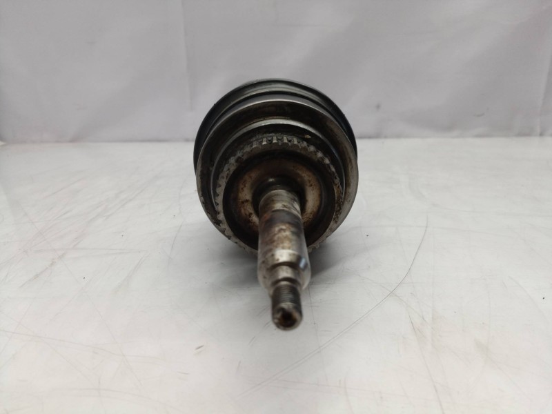 Recambio de transmision delantera derecha para ssangyong kyron 200 xdi limited referencia OEM IAM   