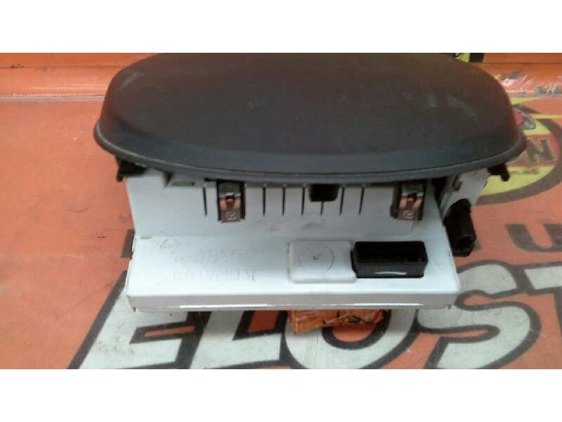 Recambio de pantalla multifuncion para renault clio iii referencia OEM IAM   