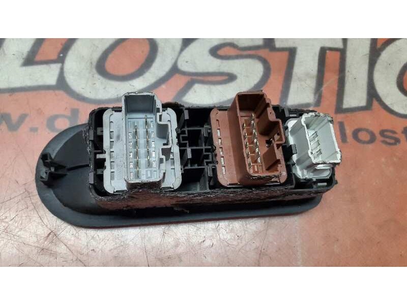 Recambio de mando elevalunas delantero izquierdo para renault scenic ii confort authentique referencia OEM IAM   