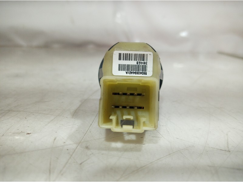 Recambio de mando retrovisor para dodge caliber s referencia OEM IAM 56040694A 56040694A 56040694A