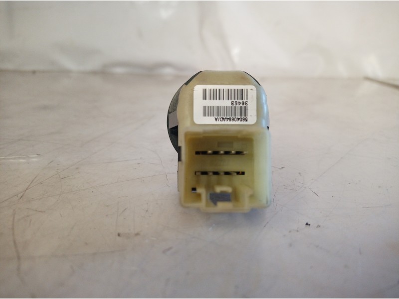 Recambio de mando retrovisor para dodge caliber s referencia OEM IAM 56040694A 56040694A 56040694A