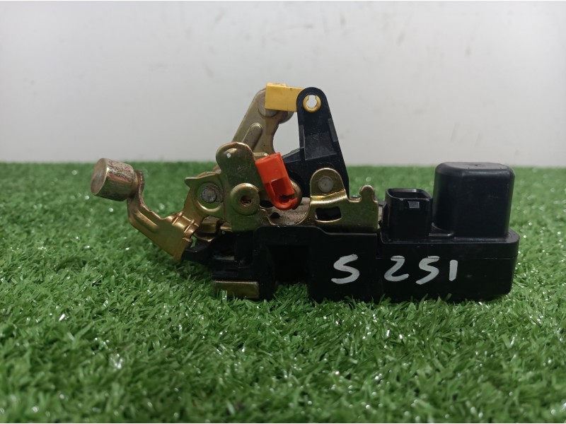 Recambio de cerradura puerta delantera derecha para chrysler grand voyager limited referencia OEM IAM   