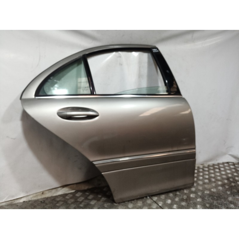 Recambio de puerta trasera derecha para mercedes-benz clase c (w203) berlina 220 cdi (la) (203.008) referencia OEM IAM   
