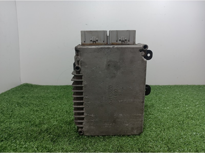 Recambio de centralita motor uce para chrysler grand voyager limited referencia OEM IAM 04745860 04745860 04745860