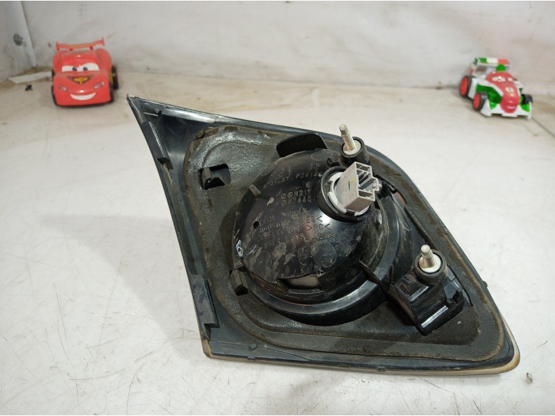 Recambio de faro antiniebla izquierdo para mazda 3 berlina (bk) referencia OEM IAM P2913 P2913 P2913