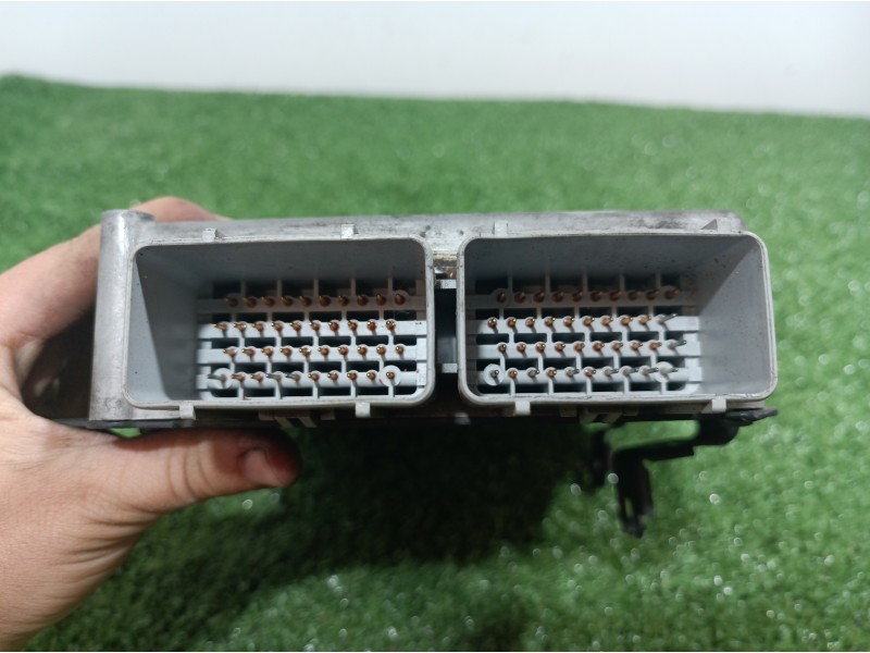 Recambio de centralita motor uce para chrysler grand voyager limited referencia OEM IAM 04745860 04745860 04745860