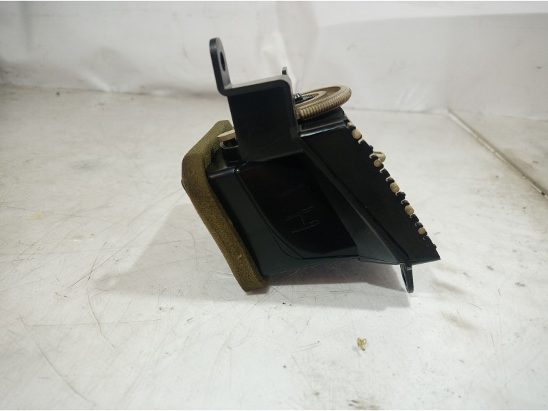 Recambio de rejilla aireadora para dodge caliber s referencia OEM IAM L0049250AA01 L0049250AA01 L0049250AA01