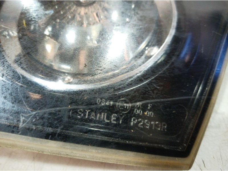 Recambio de faro antiniebla izquierdo para mazda 3 berlina (bk) referencia OEM IAM P2913 P2913 P2913