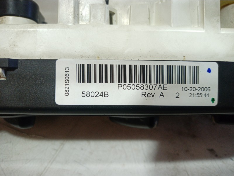 Recambio de mando calefaccion / aire acondicionado para dodge caliber s referencia OEM IAM P05058307AE P05058307AE 58024B