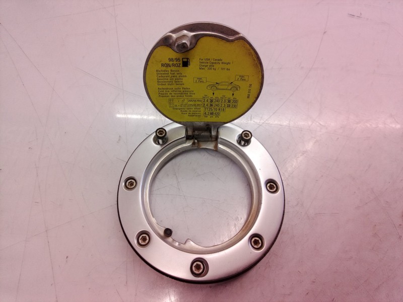 Recambio de tapa exterior combustible para audi tt (8n3/8n9) 1.8 20v turbo referencia OEM IAM 8N0809 8N0809 8N0809
