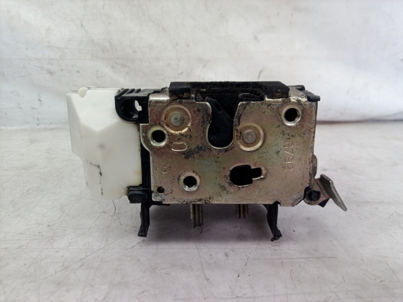 Recambio de cerradura puerta delantera derecha para fiat multipla (186) jtd 105 elx eleganza referencia OEM IAM   