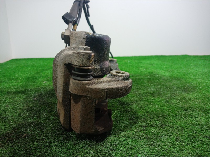 Recambio de pinza freno delantera derecha para nissan cabstar e 3.0 diesel referencia OEM IAM 204086 204086 204086