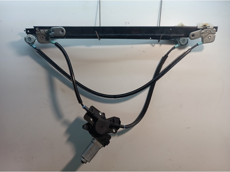 Recambio de elevalunas delantero derecho para chrysler grand voyager limited referencia OEM IAM EA07347 EA07347 05135250AA