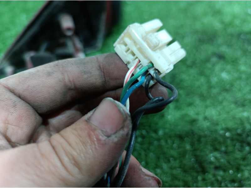 Recambio de retrovisor derecho para mazda 626 berlina (gf) referencia OEM IAM    Recambio de retrovisor derecho para mazda 626 berlina (gf) referencia OEM IAM