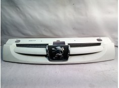 Recambio de rejilla delantera para peugeot partner (s2) combiespace pack cd referencia OEM IAM   