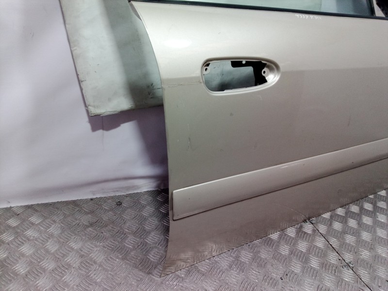 Recambio de puerta delantera derecha para mazda 626 monovolumen (gw) 2.0 exclusive (85kw) referencia OEM IAM   