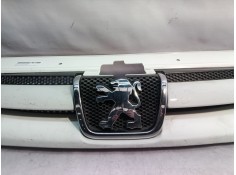 Recambio de rejilla delantera para peugeot partner (s2) combiespace pack cd referencia OEM IAM    2