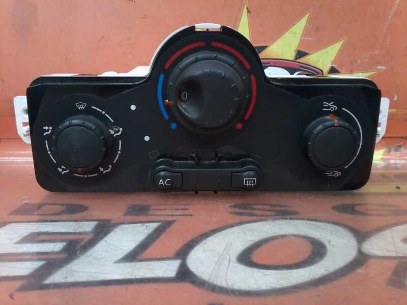 Recambio de mando climatizador para renault clio iii referencia OEM IAM   