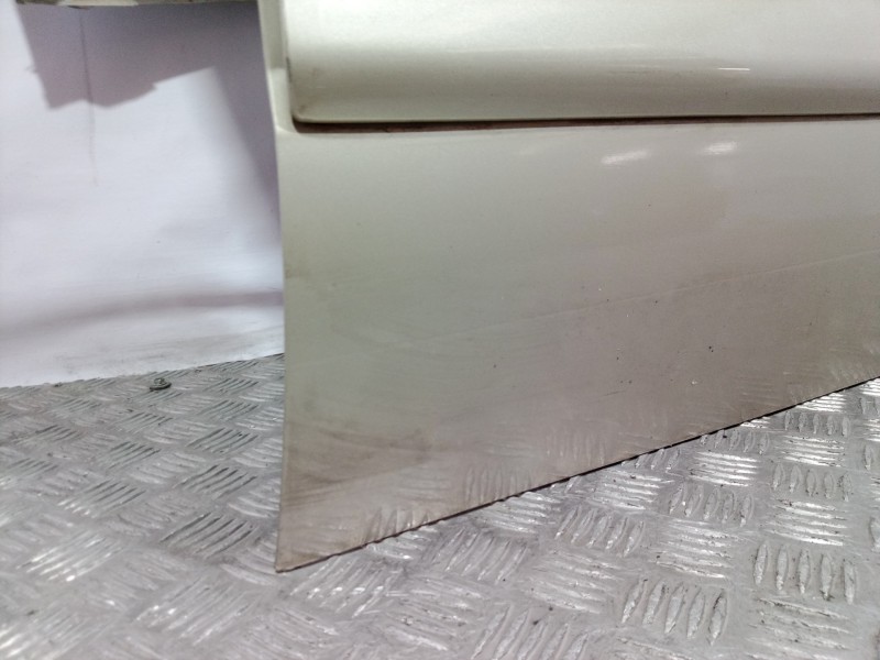 Recambio de puerta delantera derecha para mazda 626 monovolumen (gw) 2.0 exclusive (85kw) referencia OEM IAM   